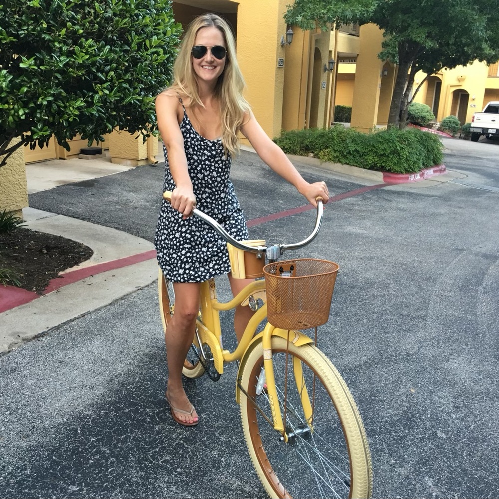 Meet your Posher, Laura